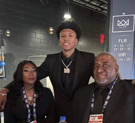 marjon beauchamp parents